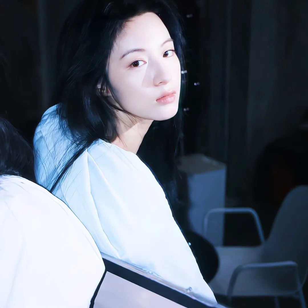 幸福的婚姻海报